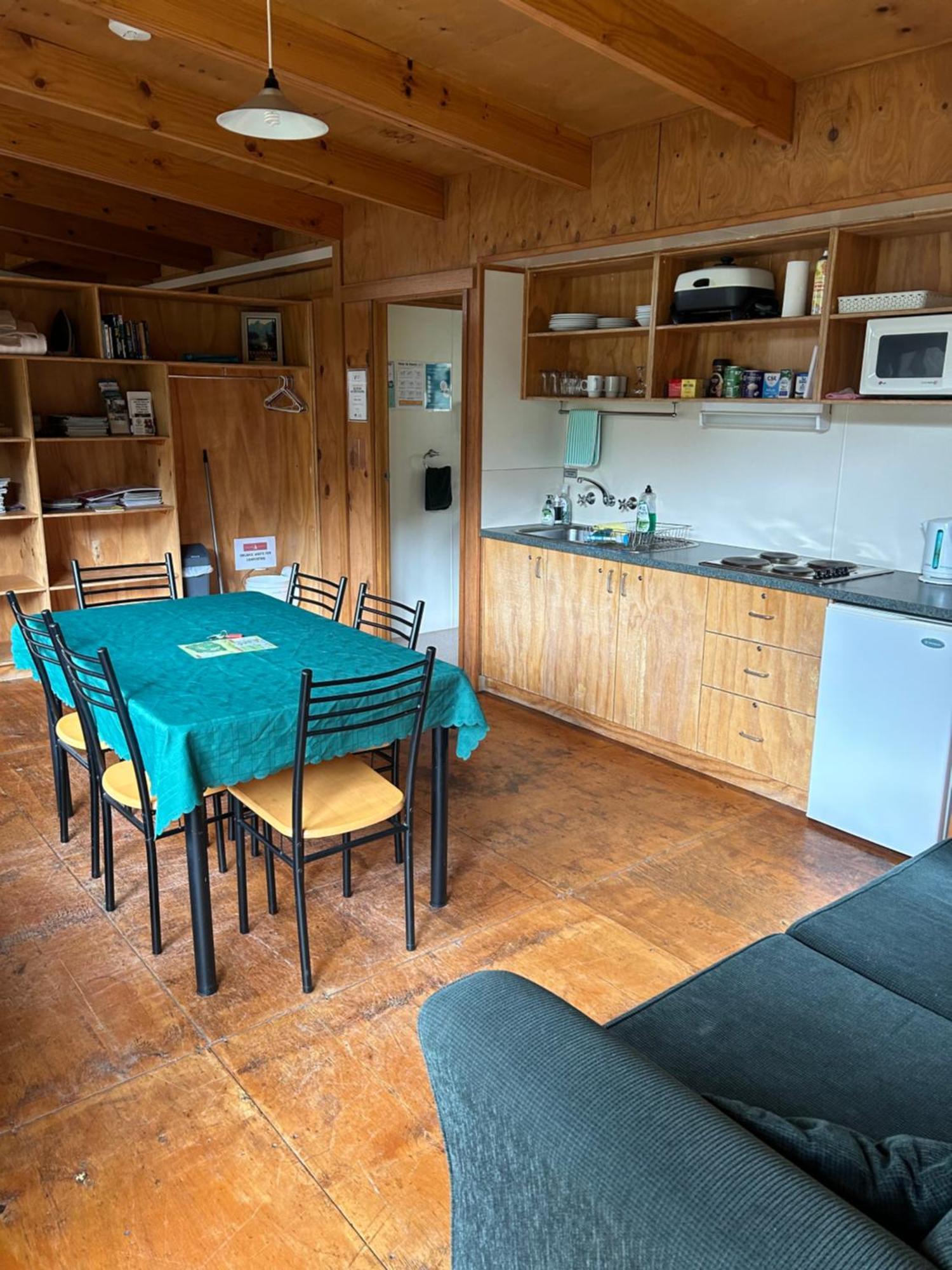 Base Camp Tasmania Ξενοδοχείο New Norfolk Εξωτερικό φωτογραφία